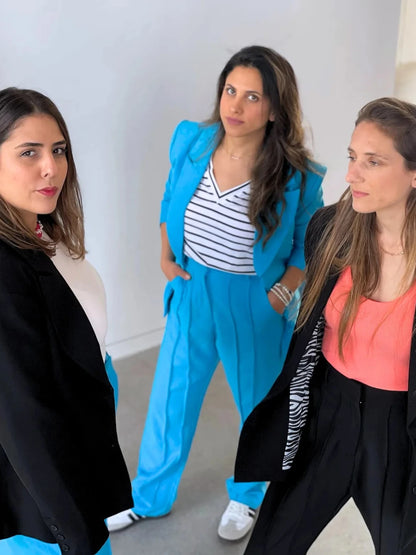 חליפה כחולה - בלייזר ומכנסיים כחולים